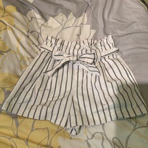 Zara ruffle shorts